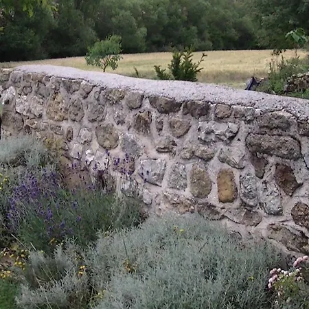 La Panera De La Tila * Castrejon de la Pena